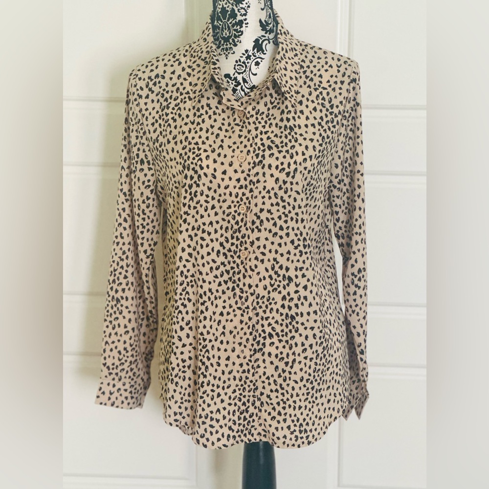 Women’s blouse